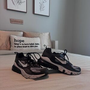 bedazzled nike shoes